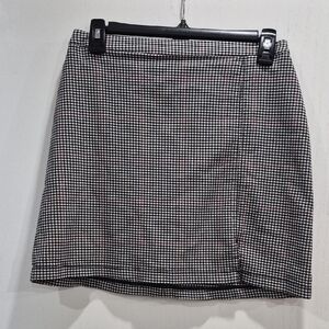 Hollister Black & White Gingham Mini Skirt